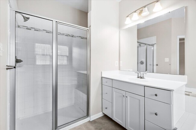 Building Photo - 6026 Forum Sq