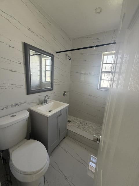 Building Photo - 648 NE 139th St
