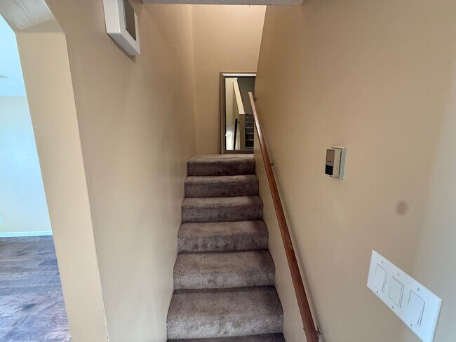 Building Photo - 2705 Sood Rd