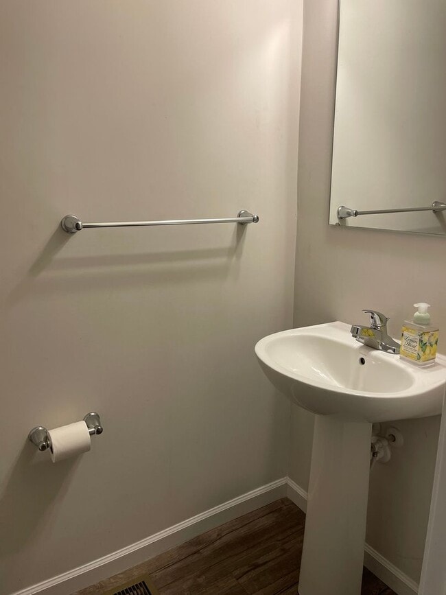 Building Photo - Dover - Clearview Meadow