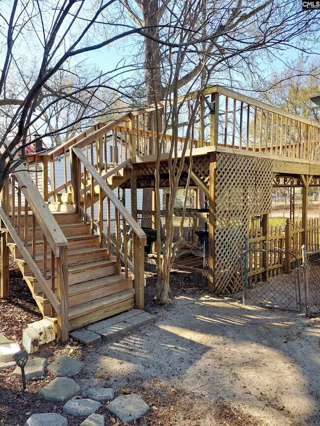 Building Photo - 1713 Lacy St