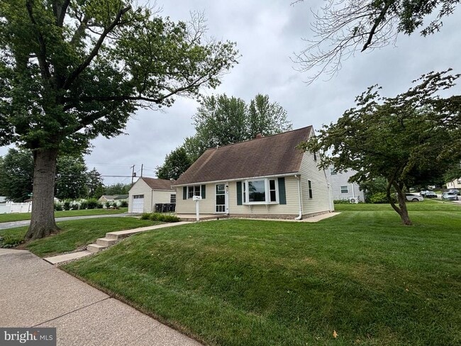 Primary Photo - 64 Valley Rd