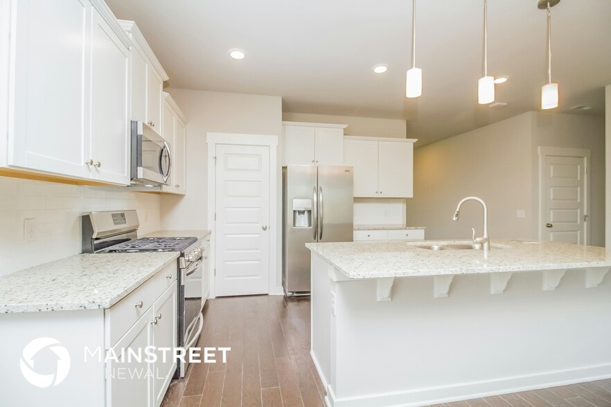 Building Photo - 789 Ewell Farm Dr