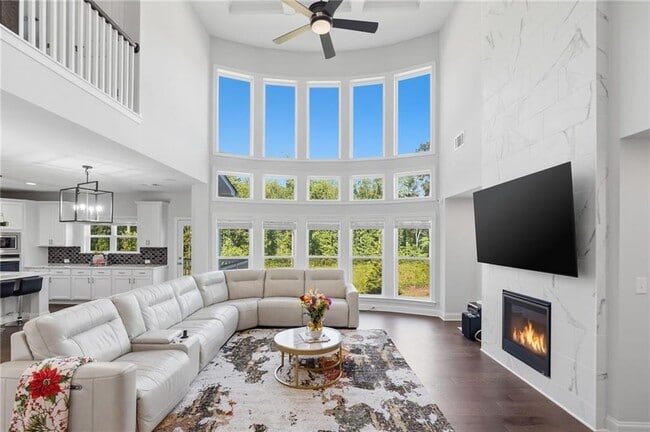 Building Photo - 4440 Kendall Pointe Dr