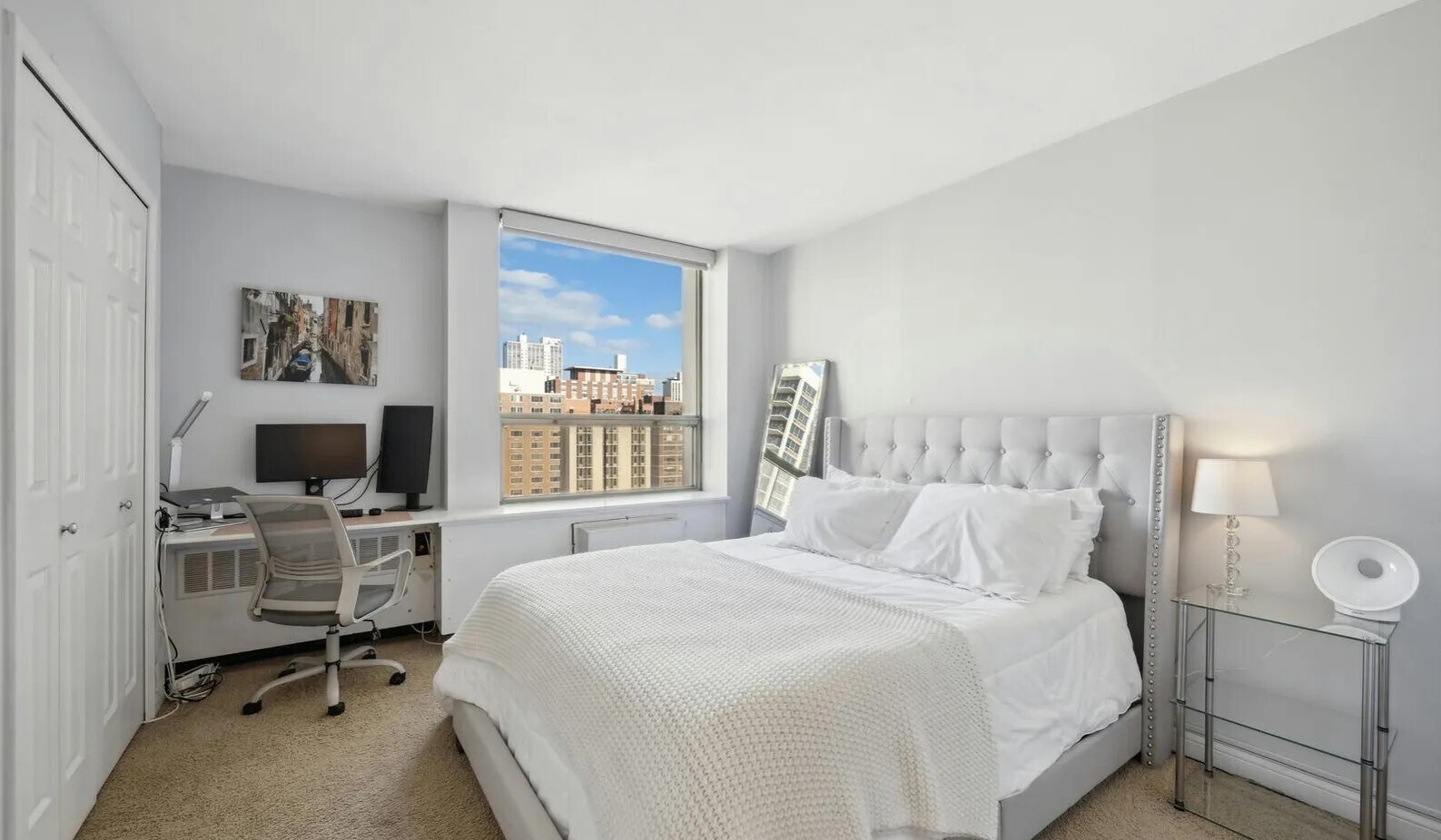 masted bed - 1360 N Sandburg Ter