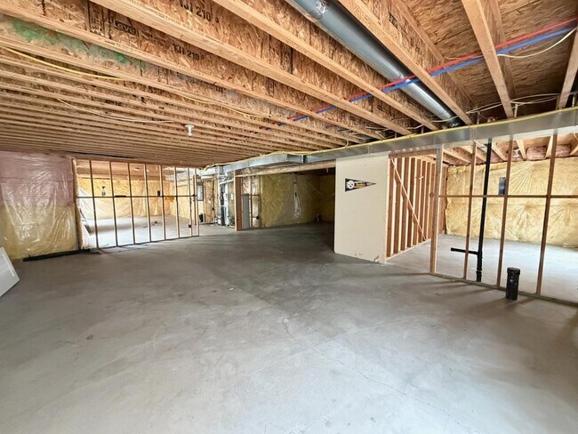 Building Photo - 783 Meadow Side Dr