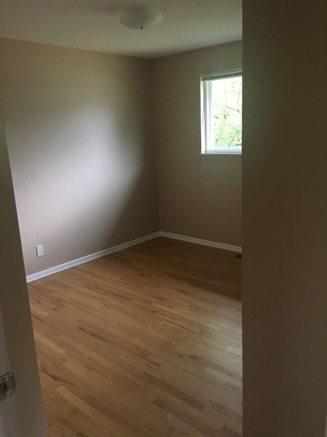 Building Photo - Convenient Location! Easy walk to CU Campu...
