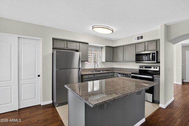 Building Photo - 17417 N 16th Pl