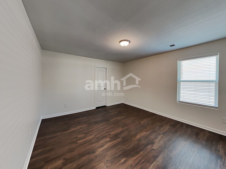 Building Photo - 253 Rustling Way