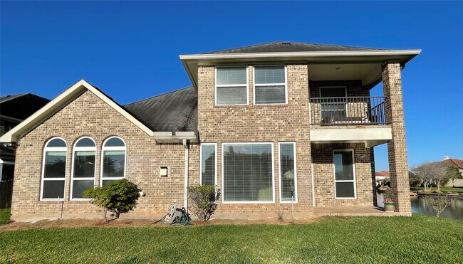 Building Photo - 14303 Tasmania Ct