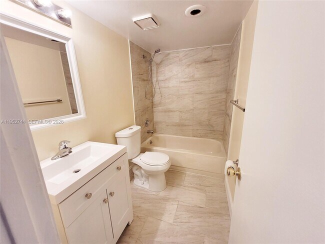 Building Photo - 8351 S Coral Cir