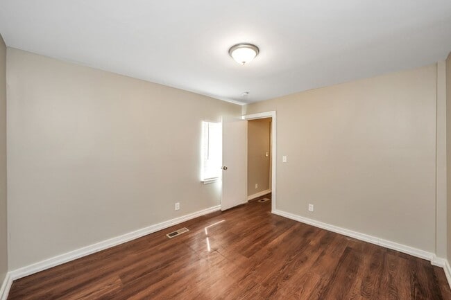 Building Photo - Cozy Childersburg Duplex! 2 Bed 1 Bath