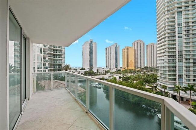 Building Photo - 200 Sunny Isles Blvd