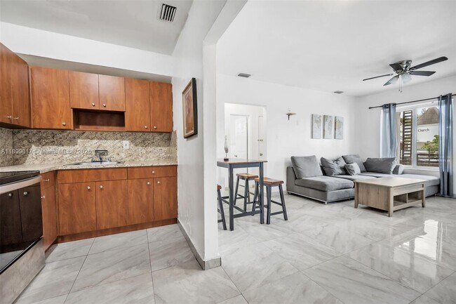 Building Photo - 277 NW 48th St