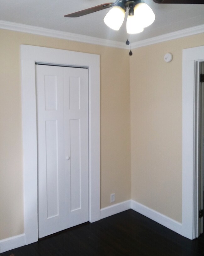 Building Photo - 240 Beauregard St