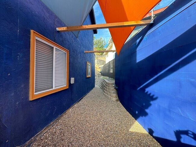 Building Photo - Charming Newly Remodeled 3-Bed, 2.5 Bath 2-Story Home with ALL UTILITIES INCLUDED!