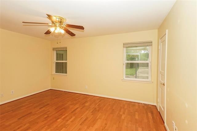 Building Photo - 816 Sherwood Dr