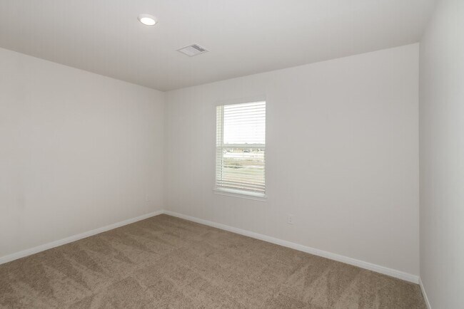 Building Photo - 428 Beechwood Hacienda Dr