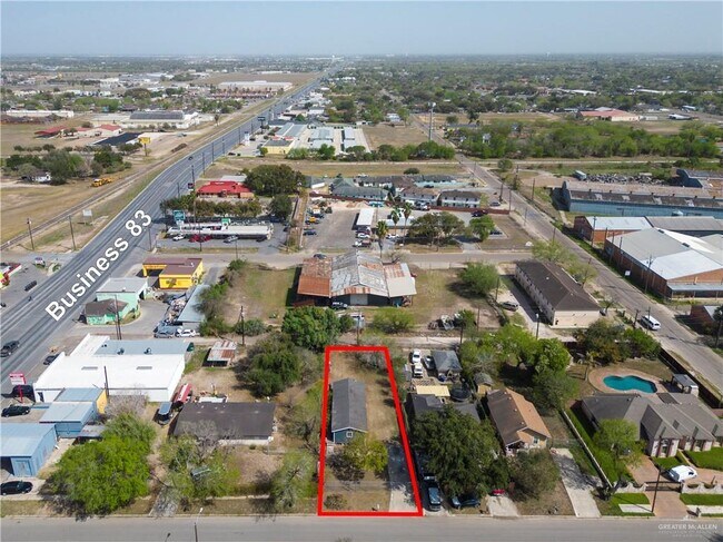 Building Photo - 16 S 12th St