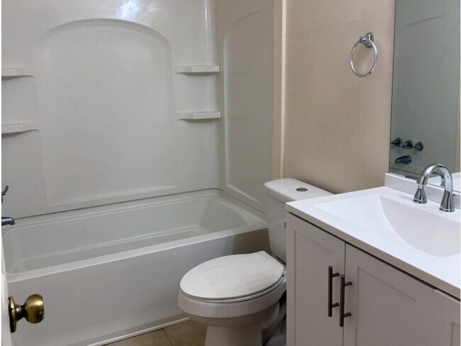 Building Photo - 4429 Coopers Creek Dr SE