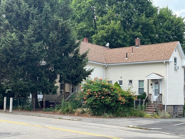 Primary Photo - 207 Copeland St