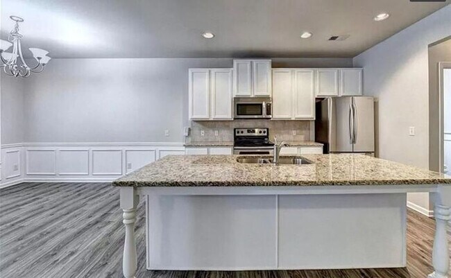 Building Photo - 5076 Apple Grove Rd NE