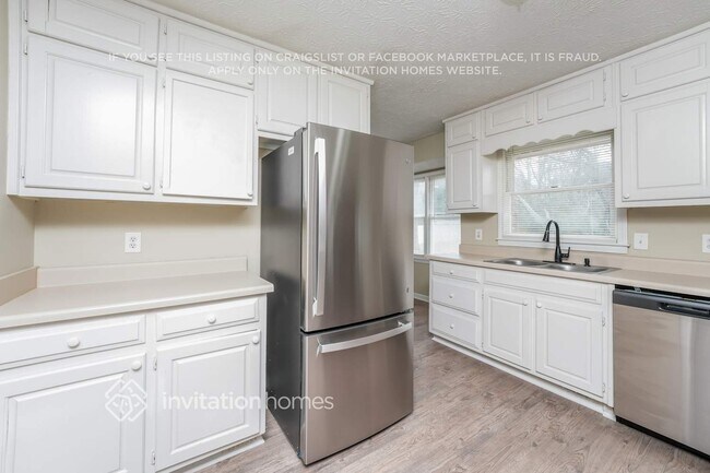 Building Photo - 343 Willowwind Dr