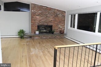Building Photo - 4029 Honey Ln