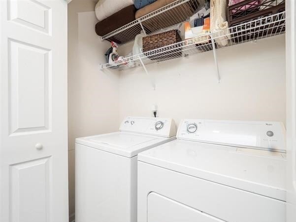 Building Photo - Lovely townhouse in fantastic Durham locat...