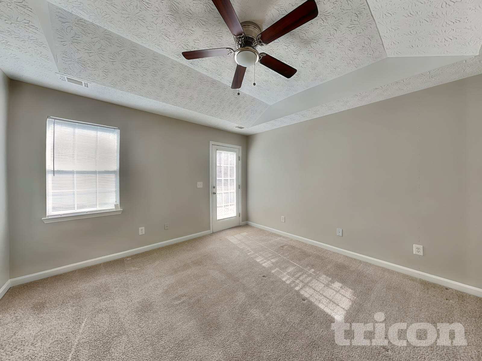 Building Photo - 160 Brighton Dr