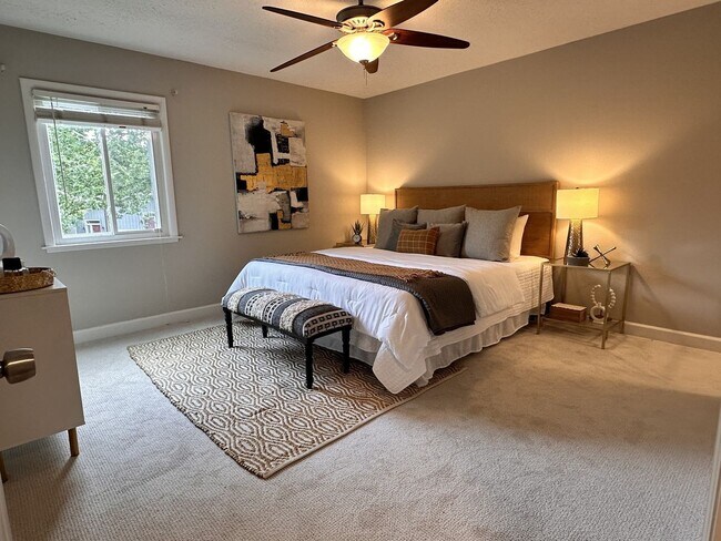 Building Photo - Bellemeade Highlands Condo