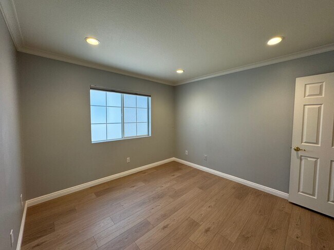 Building Photo - Beautiful 4Bd/2.5Ba Home in Aliso Viejo!