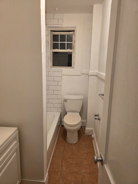 Building Photo - 12 Gillespie Rd