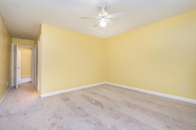 Building Photo - 9026 Tibble Creek Way