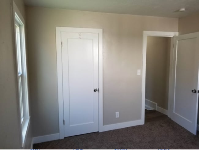 Building Photo - Lovely 2 Bed/2 Bath Home