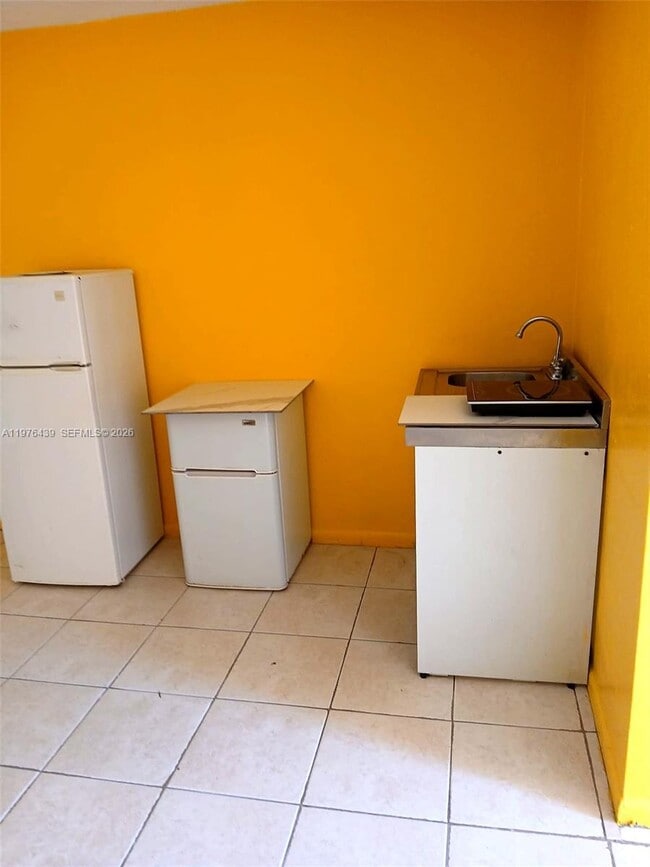 Building Photo - 505 NW 3rd St