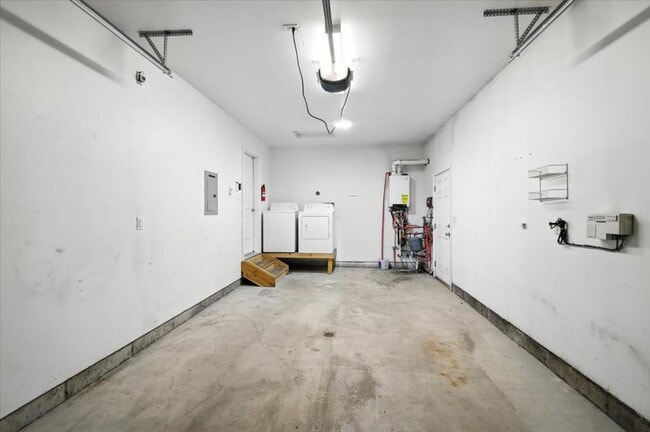 Building Photo - 4866 S Danielle St
