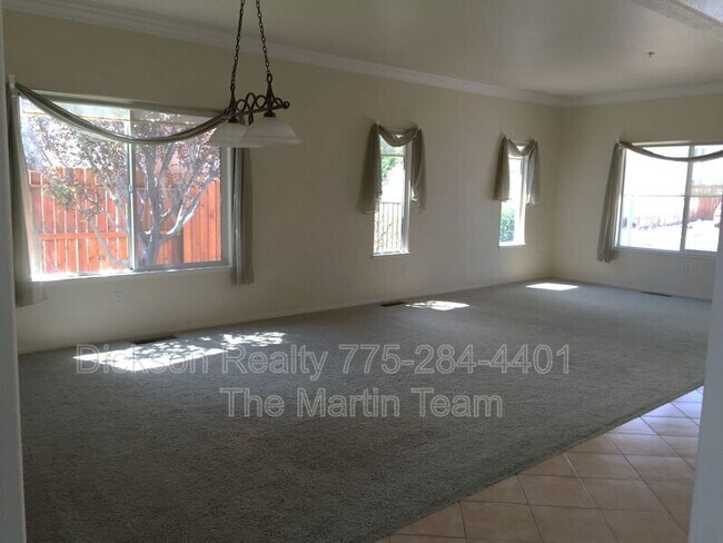 Building Photo - 3200 Cityview Terrace