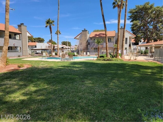 Building Photo - 711 Bass Dr