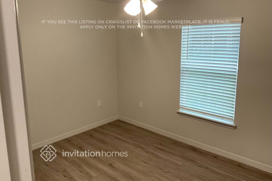 Building Photo - 120 Foster Ln