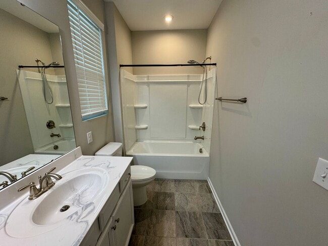 Building Photo - Roomy Ranch in Indian Trail