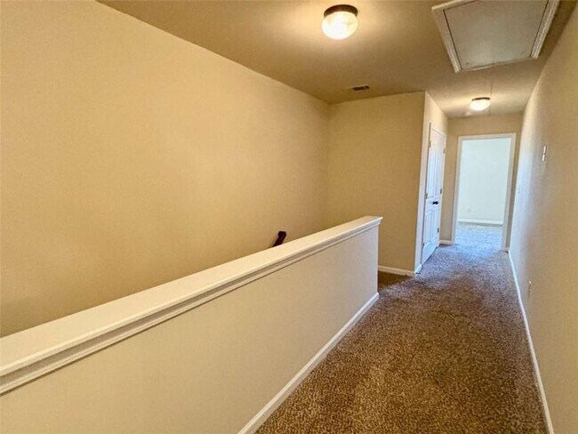 Building Photo - 2723 Morgan Glen Rd NE