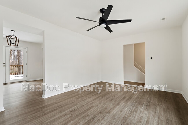 Building Photo - 38 Ocala Ln