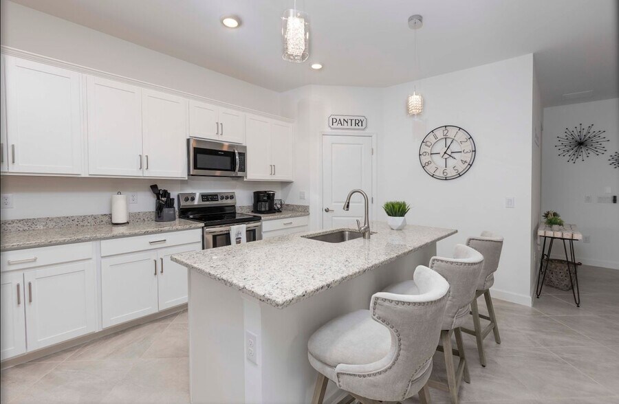 Building Photo - 13822 Pine Lodge Ln