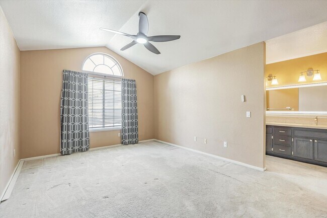 Building Photo - 4100 Diane Dr