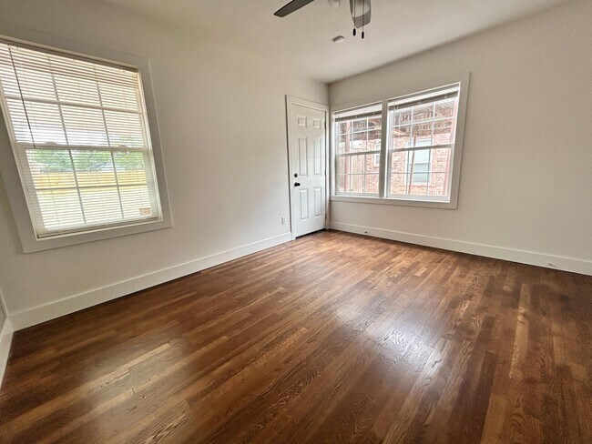 Building Photo - 2107 28th St