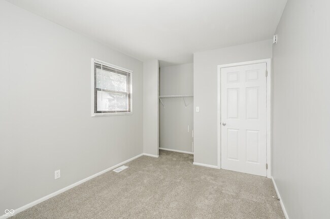 Building Photo - 3730 Erin Dr