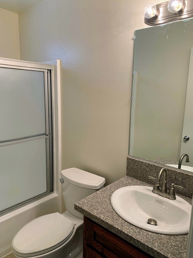 Building Photo - 1101 E South St