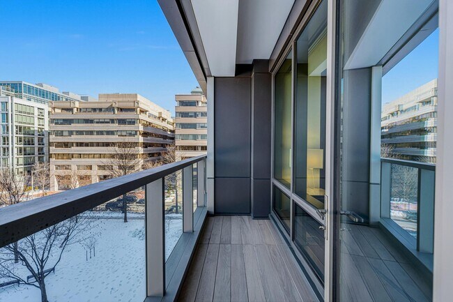 Building Photo - 2501 M St NW