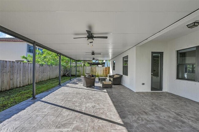 Building Photo - 25241 SW 118th Ave